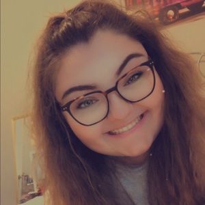 Meet your Posher, Mackenzie